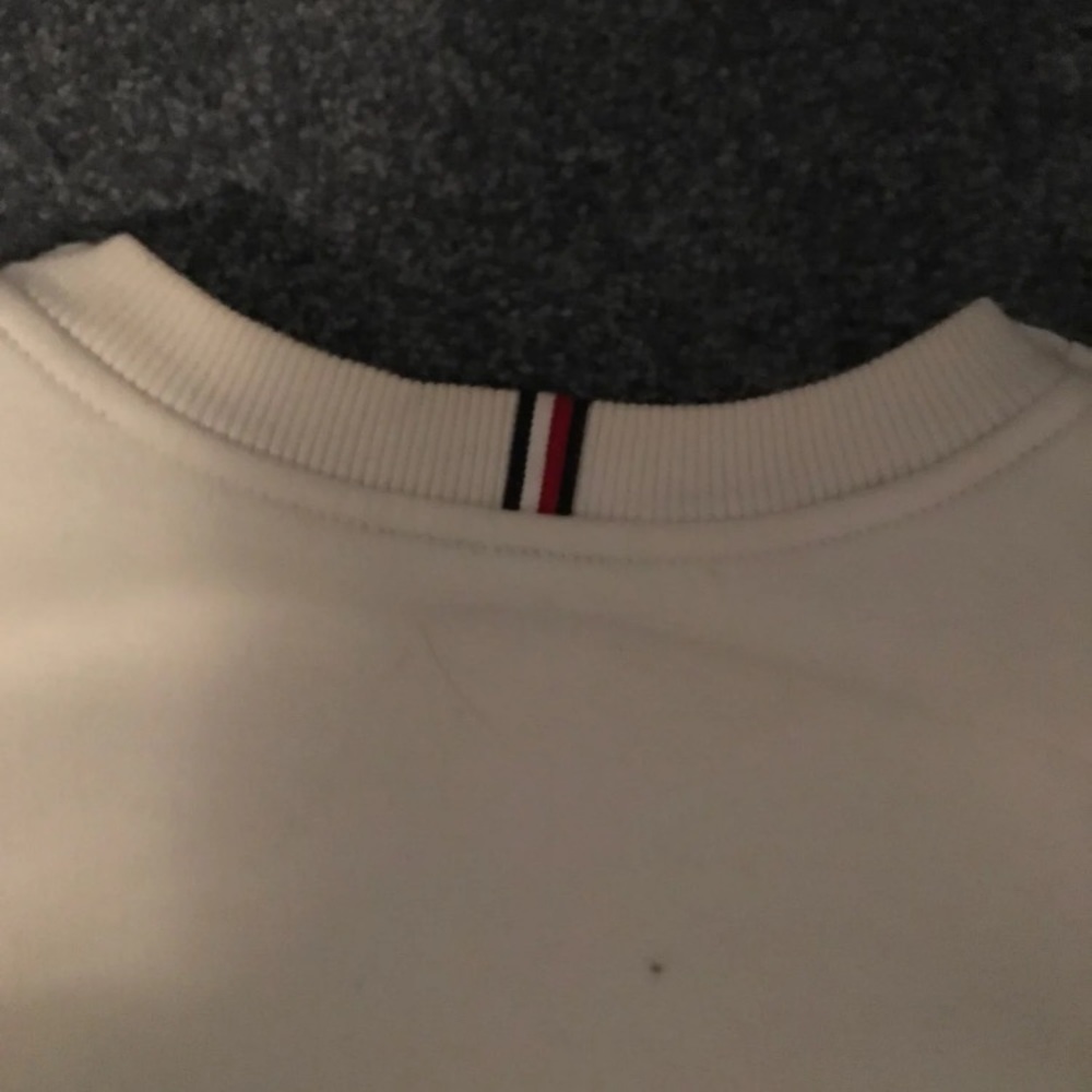 Tommy Hilfiger Sweatshirt - Picture 8 of 8